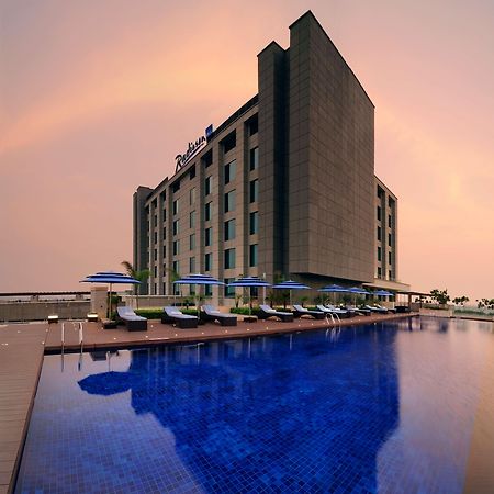 Radisson Blu Hotel New Delhi Paschim Vihar Exteriér fotografie